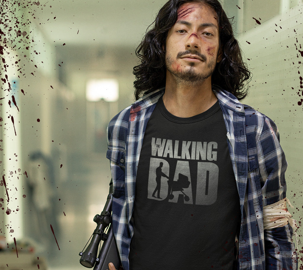 Walking Dad T-Shirt – Lustiges Vatertags Geschenk für Papa – Shirt für frischgebackene Väter – Schwarz oder Weiß – XS bis 3XL